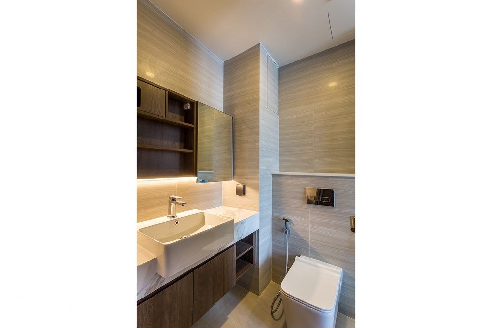 Spacious 3BR Condo for Rent at Park Origin Thonglor - 38th Floor with 2 Bathrooms Near DONKI 16