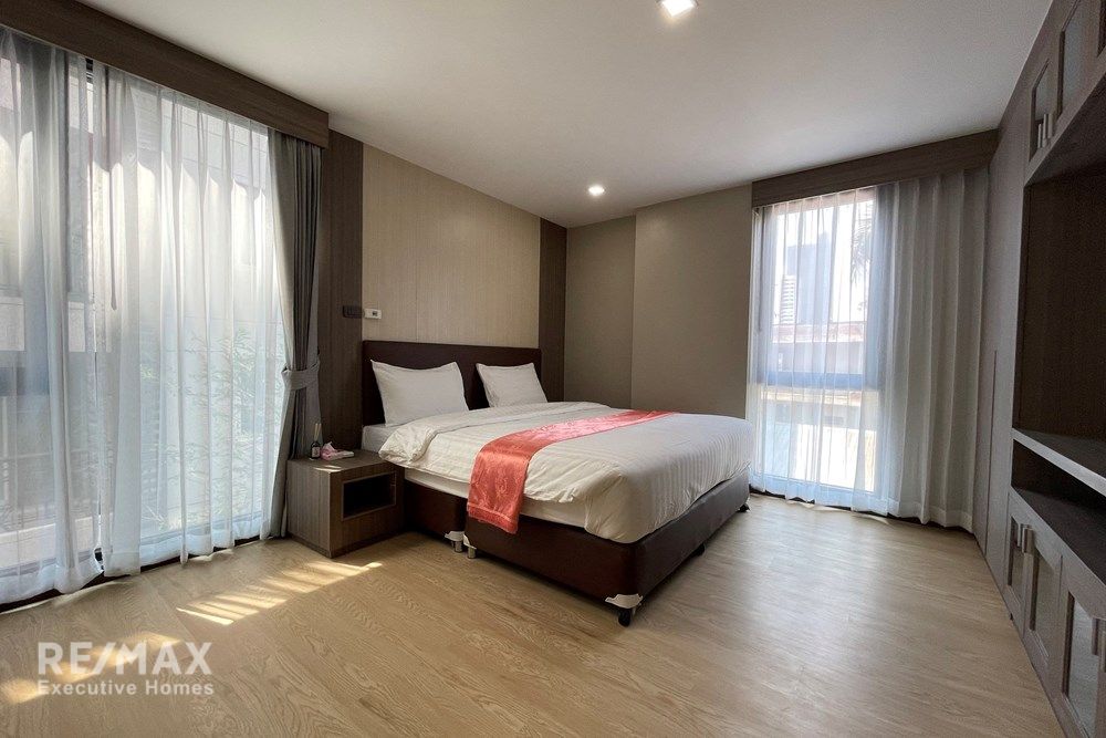 Luxury 3BR Condo with Office in Art Thonglor - 125sqm, Pet-Friendly, 18.5M Sale 6