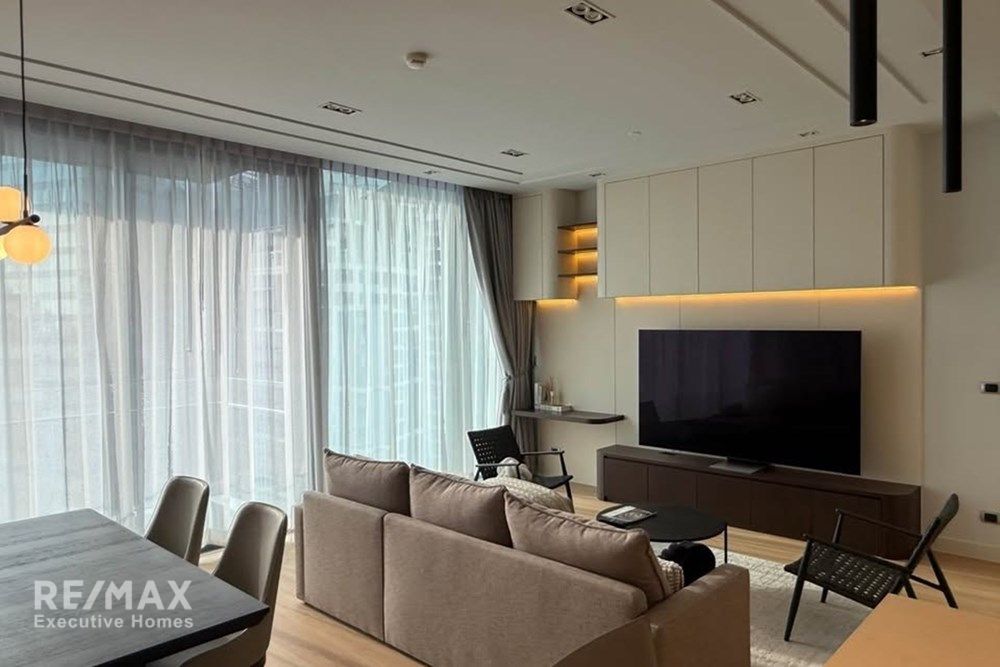 2BR Pet-Friendly Condo for Rent at MARQUE Sukhumvit - 2 Mins Walk to BTS Phrom Phong 2