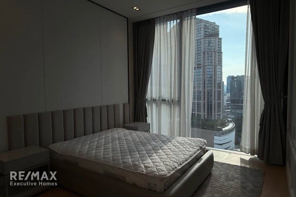 2BR Pet-Friendly Condo for Rent at MARQUE Sukhumvit - 2 Mins Walk to BTS Phrom Phong 8