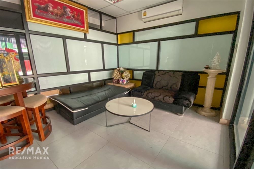 240sqm Home Office Townhouse for Rent at Asoke-Sukhumvit | Company Registration Allowed | 150K 3
