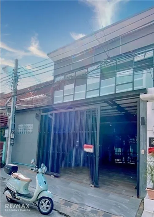 240sqm-home-office-townhouse-for-rent-at-asoke-sukhumvit-or-company-registration-allowed-or-150k-920071001-15357