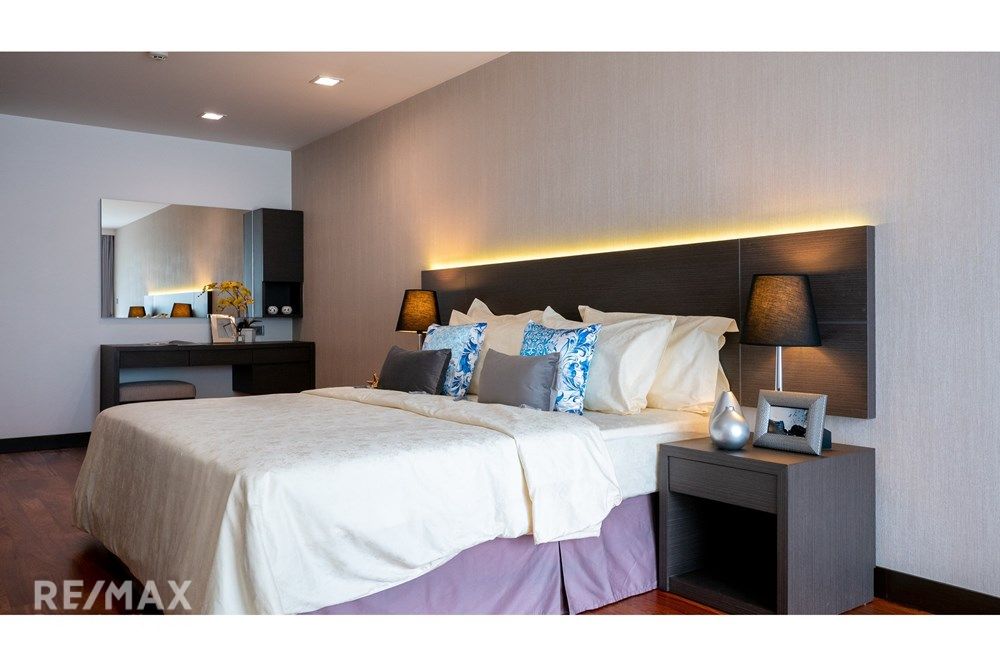 Spacious 2BR Condo for Rent in Sukhumvit 19 - 128sqm, 450m to BTS Asoke, 78K 10