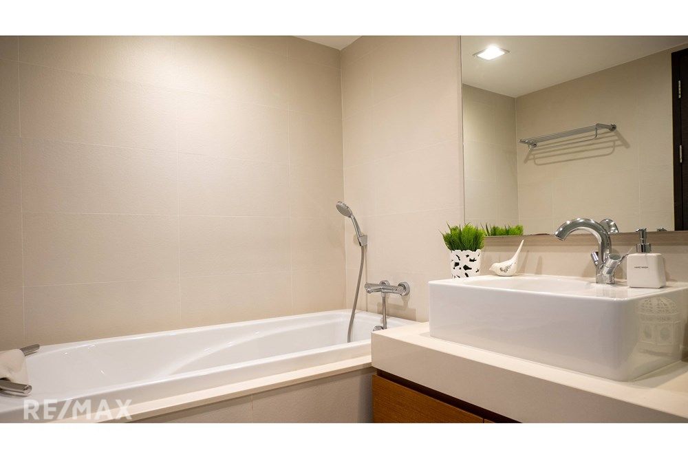 Spacious 2BR Condo for Rent in Sukhumvit 19 - 128sqm, 450m to BTS Asoke, 78K 11