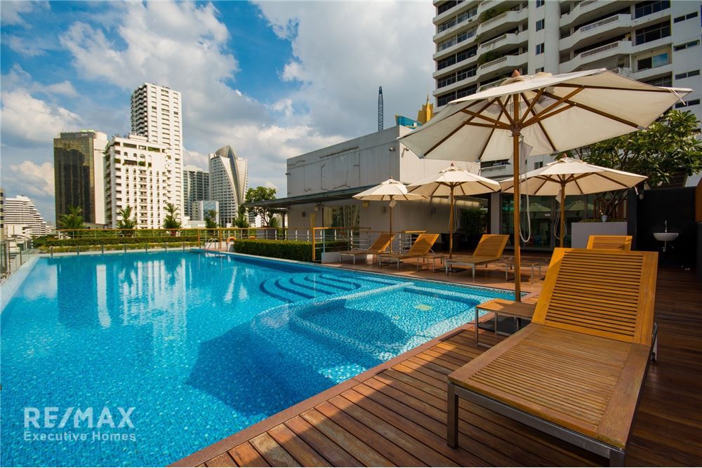 Spacious 2BR Condo for Rent in Sukhumvit 19 - 128sqm, 450m to BTS Asoke, 78K 19