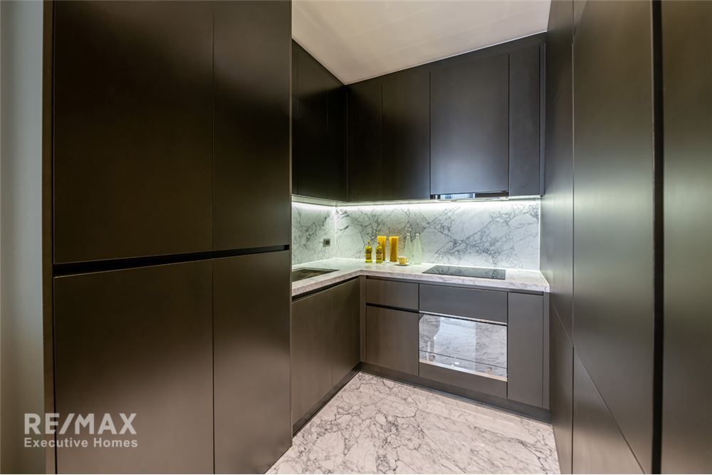 Designer 2BR Condo at KHUN by YOO | 82sqm | 17th Floor | 17 mins Walk to BTS Thong Lo | Rent 120K 16