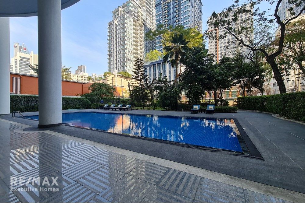 Luxury 371sqm Sky Villa with Private Pool for Rent at Le Raffine 24, 10 mins Walk to BTS Phrom Phong 16