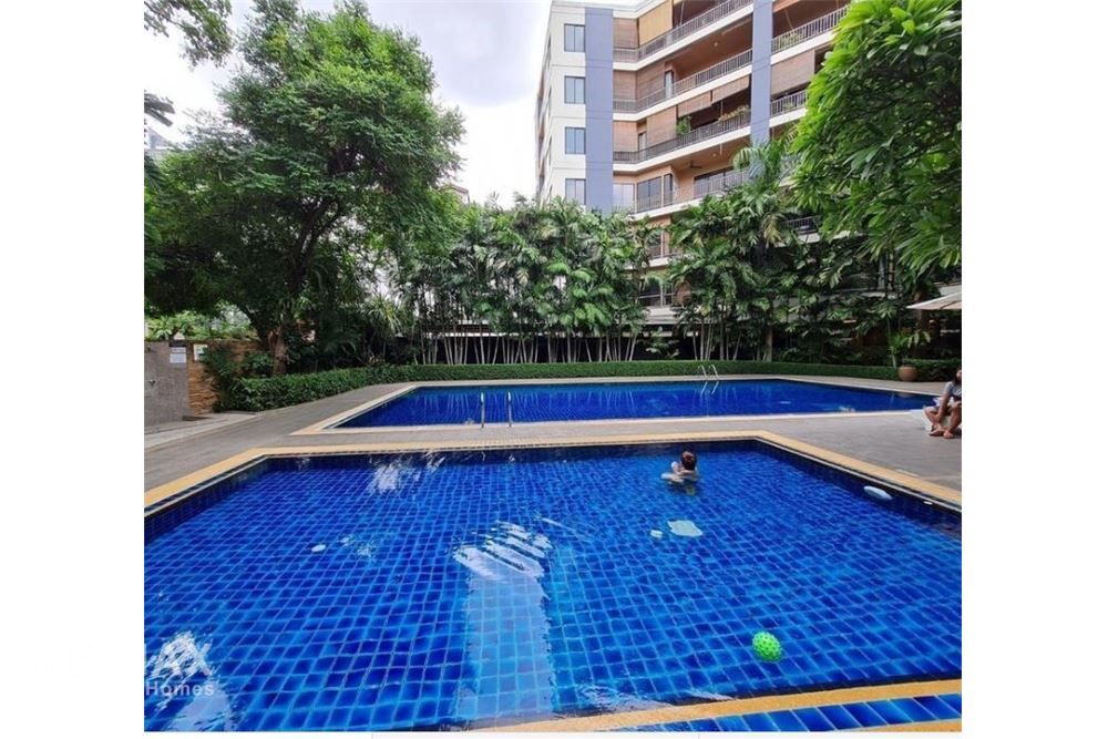 3BR Condo for Rent at 85K in Sathorn Soi 1 - 230sqm with Wood Floors & Cat-Friendly 15