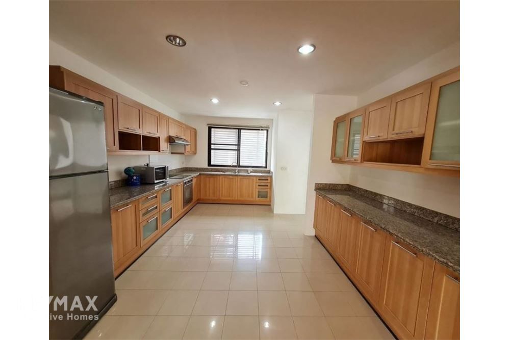 3BR Condo for Rent at 85K in Sathorn Soi 1 - 230sqm with Wood Floors & Cat-Friendly 5