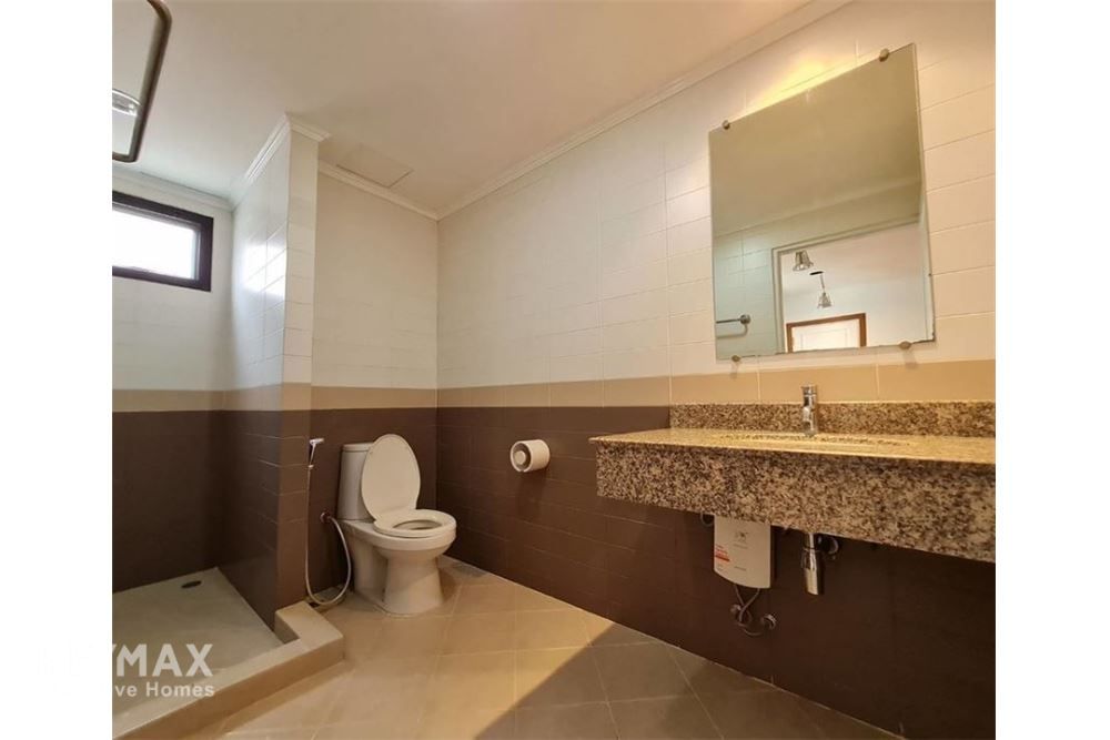 3BR Condo for Rent at 85K in Sathorn Soi 1 - 230sqm with Wood Floors & Cat-Friendly 9