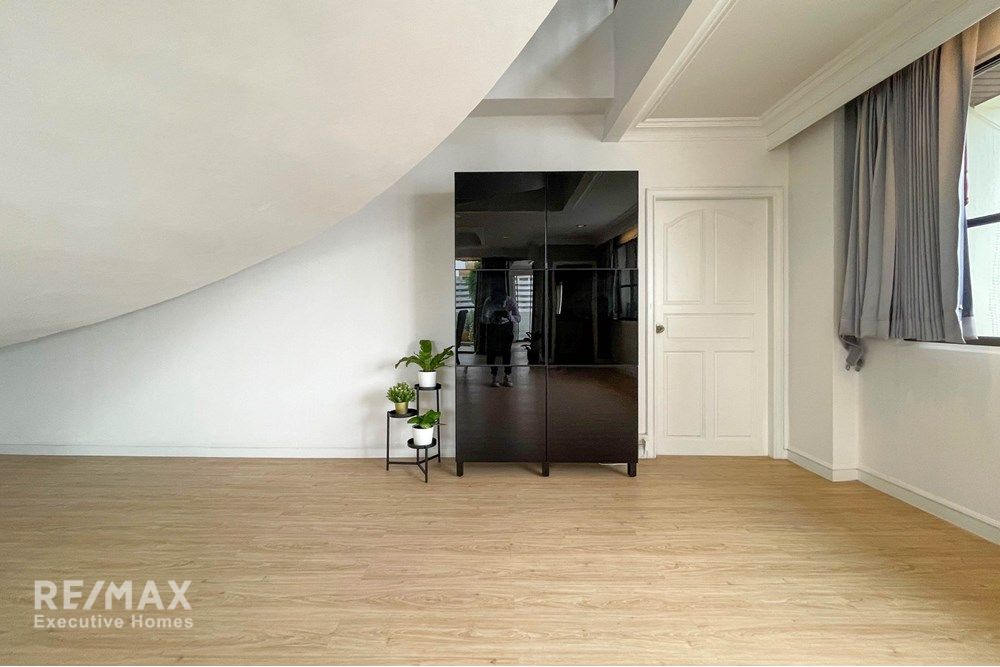 400sqm Penthouse for Rent at 250K | Spacious Balcony | Pet-Friendly Condo 9