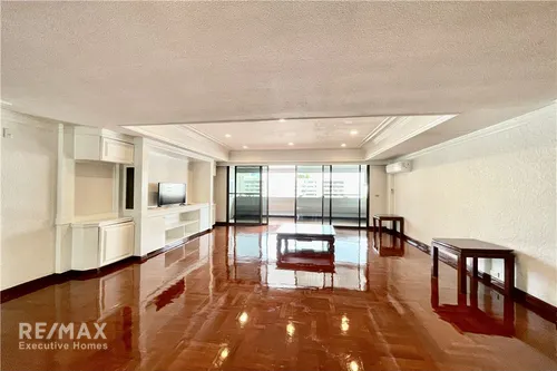 spacious-3-bedroom-condo-with-320-sqm-balcony-near-asoke-bts-pet-friendly-920071001-15724