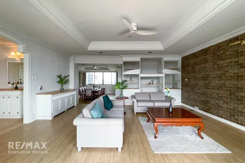 renovated-high-floor-condo-for-rent-near-bts-in-phrom-phong-pet-friendly-920071001-15756