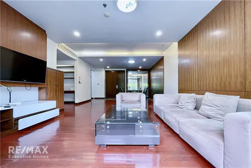 rare-2-bedroom-condo-with-balcony-and-private-garden-in-phrom-phong-thonglor-fully-furnished-and-pet-friendly-920071001-15766
