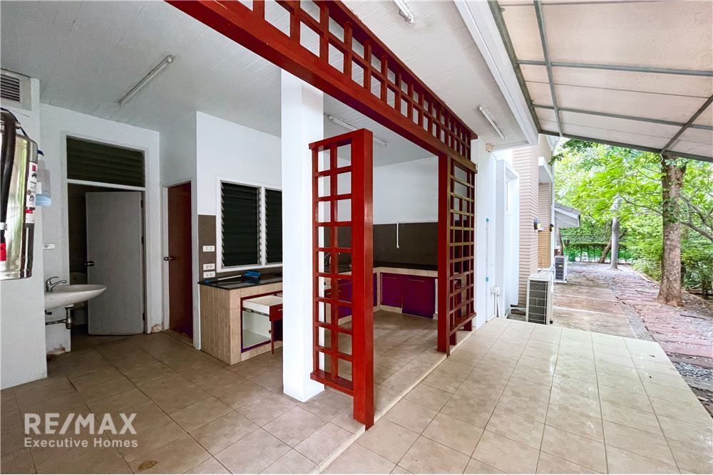 Luxuriöse 400 qm Villa mit privatem Pool zu vermieten in Sukhumvit 36 - Haustierfreundlich 13