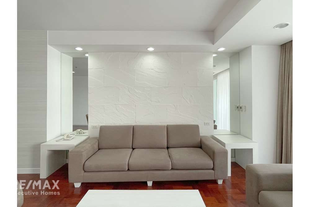 Modern Condo with Spectacular City Views in Downtown 8