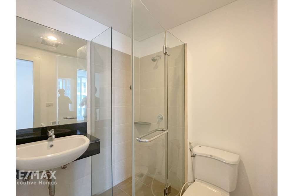 4BR Condo for Rent in Ekkamai - 280sqm with Huge Balcony & Pet-Friendly 10