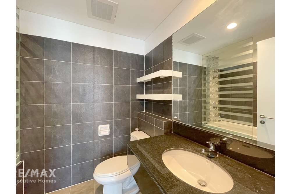 4BR Condo for Rent in Ekkamai - 280sqm with Huge Balcony & Pet-Friendly 15