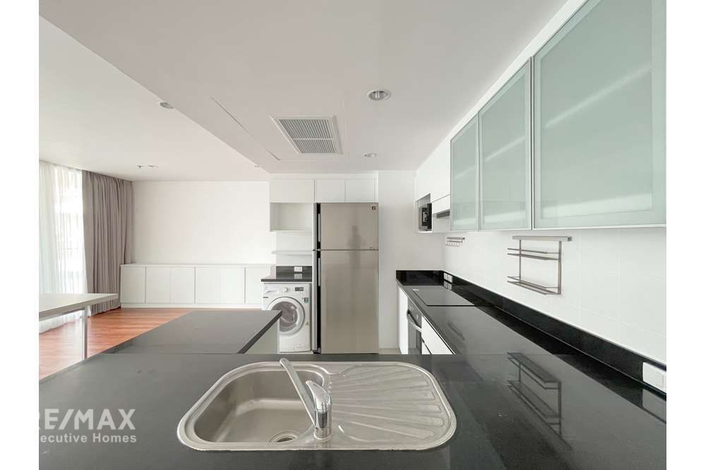 4BR Condo for Rent in Ekkamai - 280sqm with Huge Balcony & Pet-Friendly 7