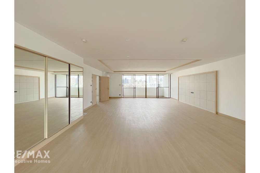 For Rent: 4BR Muji-Renovated Condo in Thong Lo - 260sqm, 95K 10