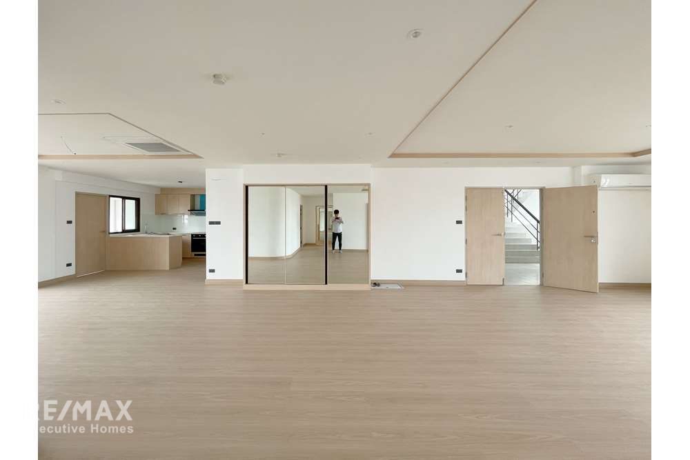 For Rent: 4BR Muji-Renovated Condo in Thong Lo - 260sqm, 95K 14