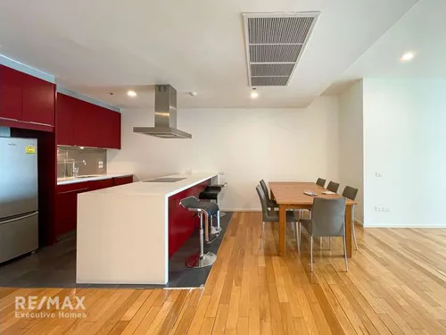 modern-condo-with-city-views-in-prime-location-920071001-15943
