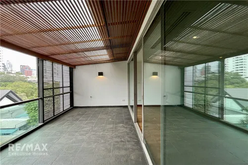 modern-townhouse-for-rent-near-bts-prom-phong-4-stories-400-sqm-4-car-parking-920071001-15972