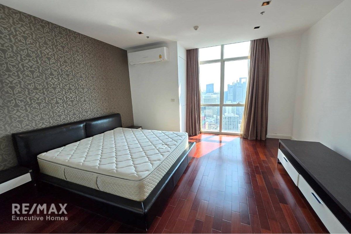 3-Zimmer-Eigentumswohnung zu vermieten in Athenee Residence | 178 m² | 38. Stock mit Himmelsblick | 4 Minuten Fußweg zum BTS Phloen Chit 9