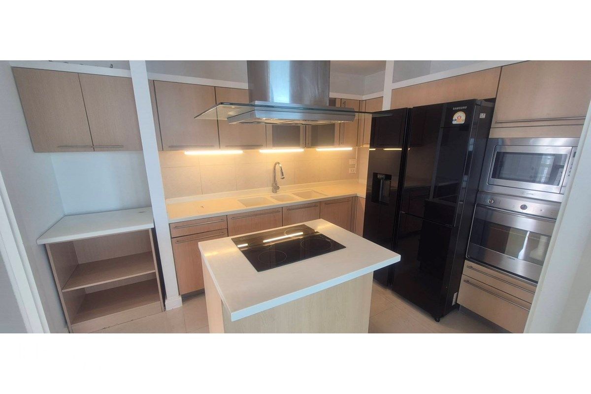Luxuriöses 31-SZ Sky Home in der Athenee Residence - 215 m², 38. Etage, 4 Gehminuten zur BTS Phloen Chit. 2