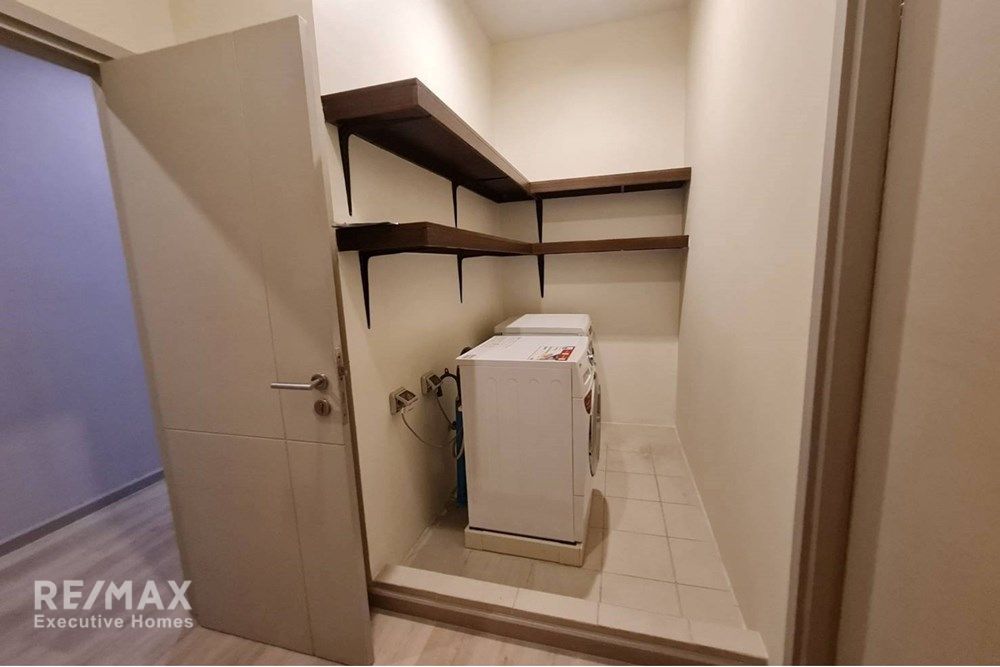 Luxury 4 Bedroom 4 Bathroom Condo for Sale in Watthana, Bangkok 5