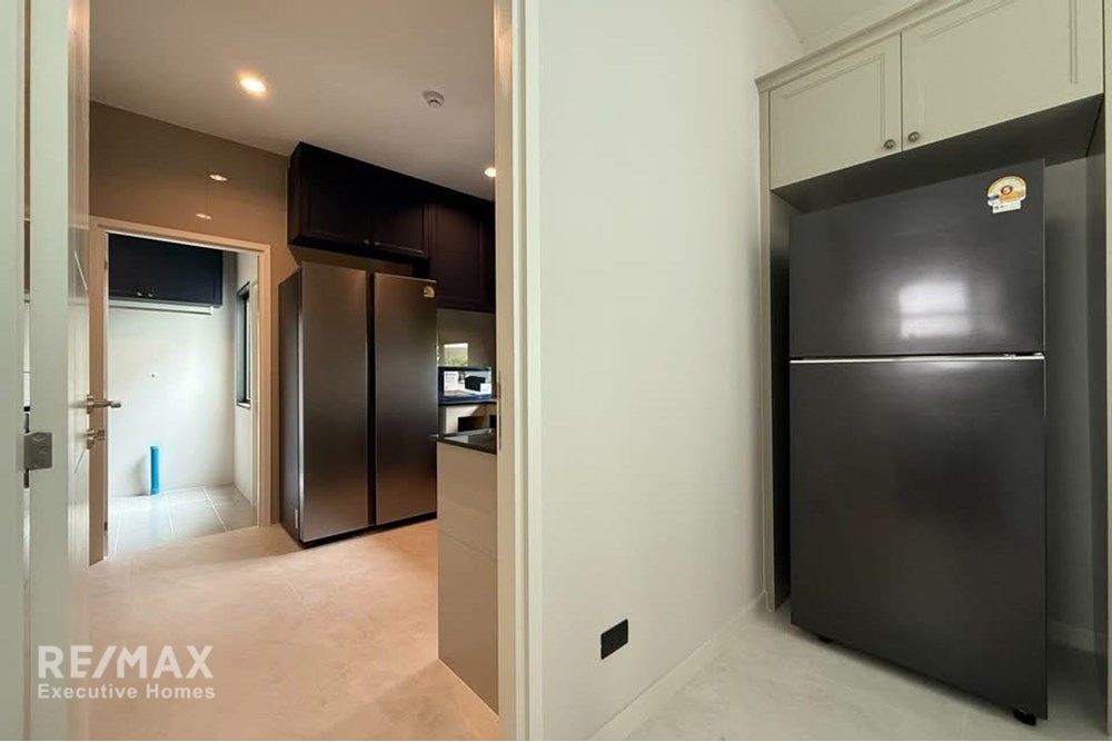 Luxurious 4BD Home with Pool in Bang Na, Bangkok! 13