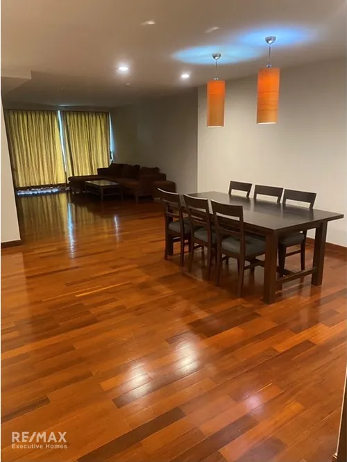 luxurious-2br-downtown-condo-with-spacious-living-areas-920071001-16111