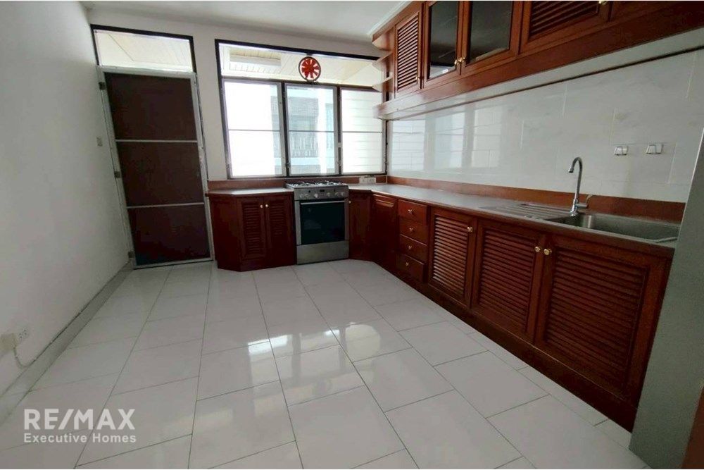 Luxury Condo in the Heart of the City 12