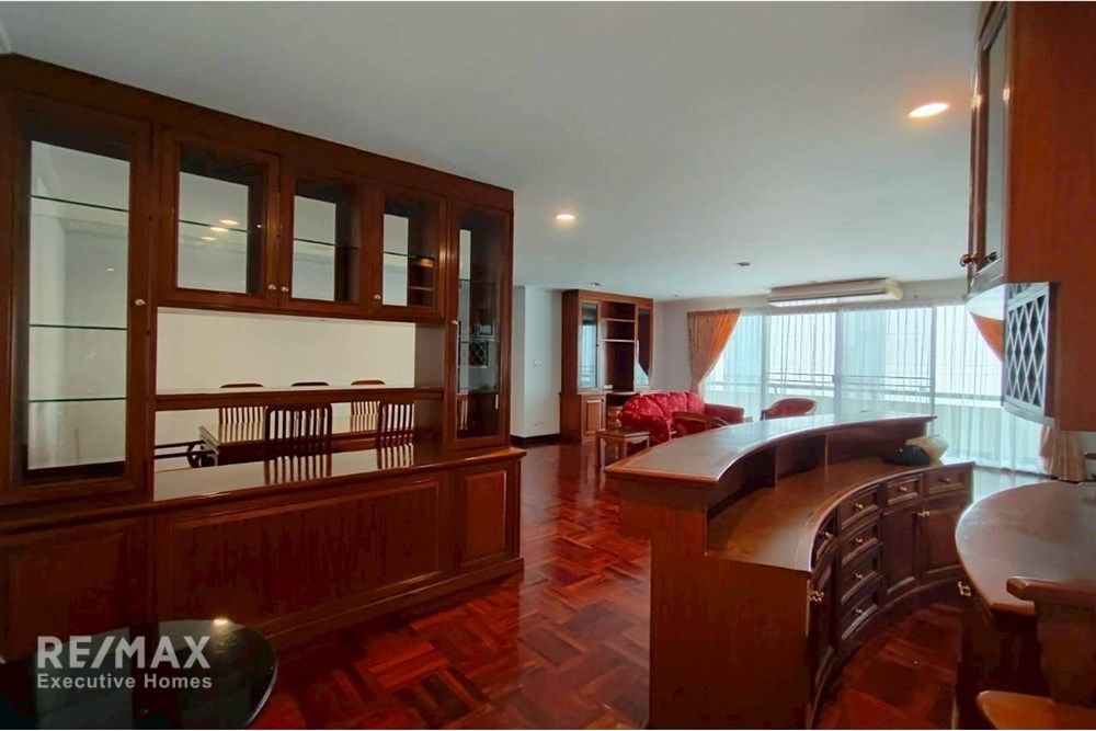 Luxury Condo in the Heart of the City 2