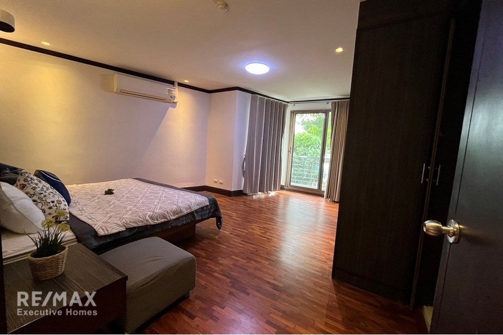 Luxurious 2-Bedroom Condo for Rent in the Heart of Bangkok 2