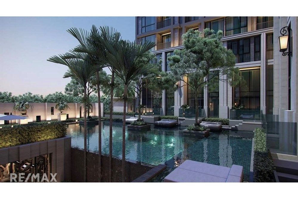 Ultra Luxurious 3BR Condo Duplex Loft in Prime Location 28