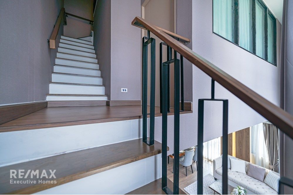Ultra Luxurious 3BR Condo Duplex Loft in Prime Location 6