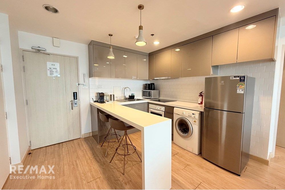 Luxury 2BR/3BA Condo for Rent in Watthana 10