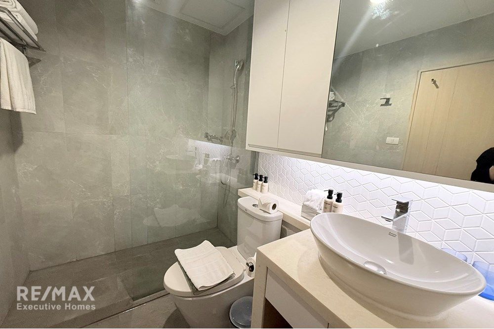 Luxury 2BR/3BA Condo for Rent in Watthana 11