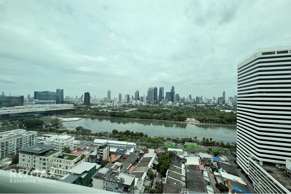 Luxury 2BR/3BA Condo for Rent in Watthana 12