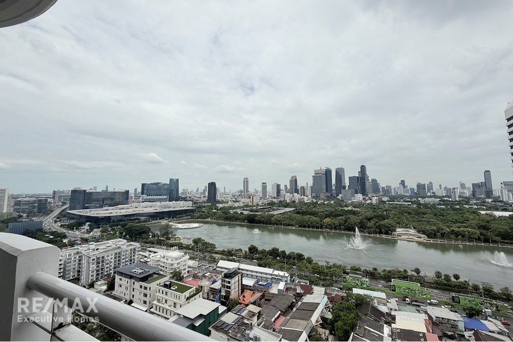 Luxury 2BR/3BA Condo for Rent in Watthana 14
