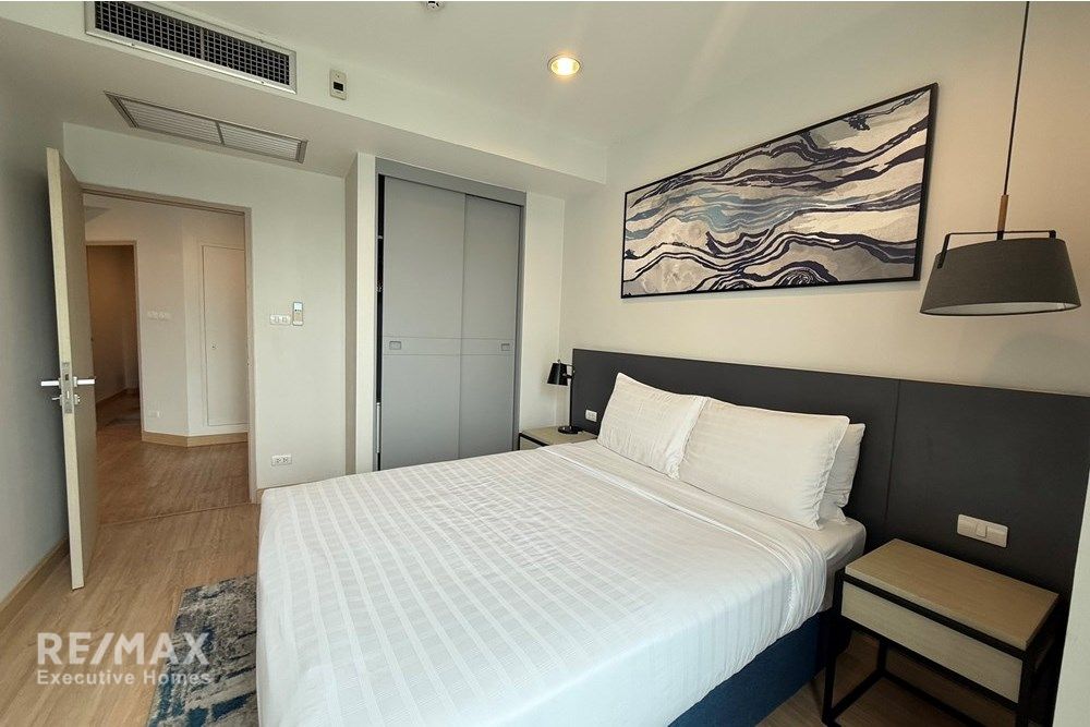 Luxury 2BR/3BA Condo for Rent in Watthana 6