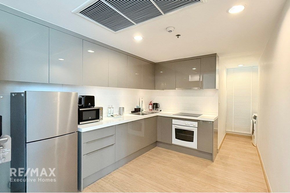 Luxury Condo in the Heart of Bangkok - Urban Oasis Living 4