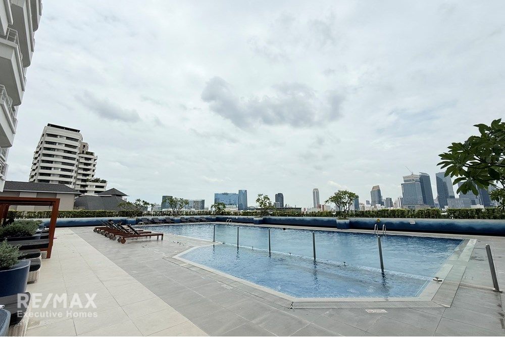Luxury Condo in the Heart of Bangkok - Urban Oasis Living 8