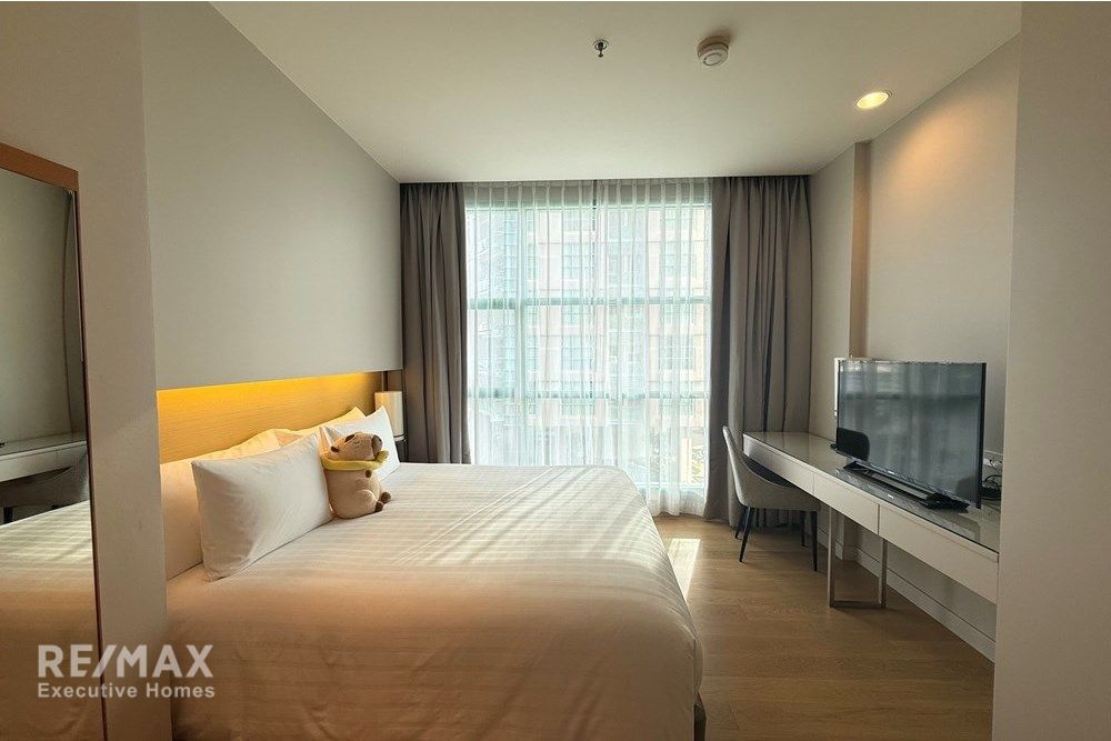 Luxurious Services Apt: 3BR, Riverside Views" with 2 Living room 3