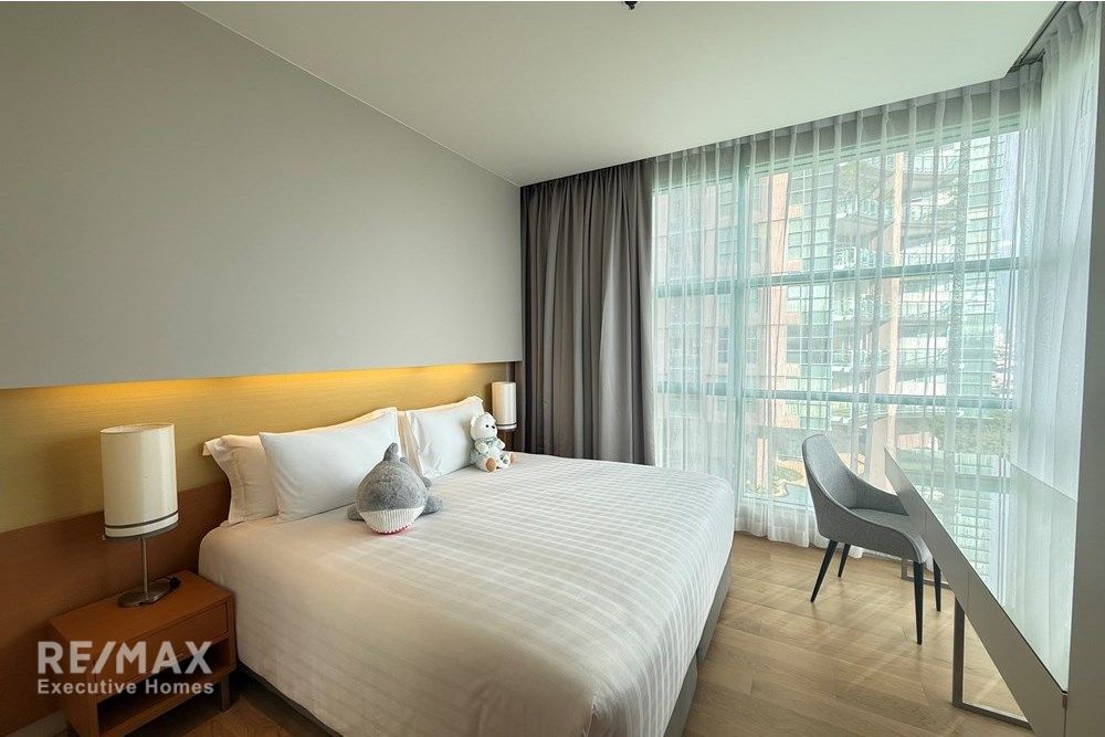 Luxurious Services Apt: 3BR, Riverside Views" with 2 Living room 7