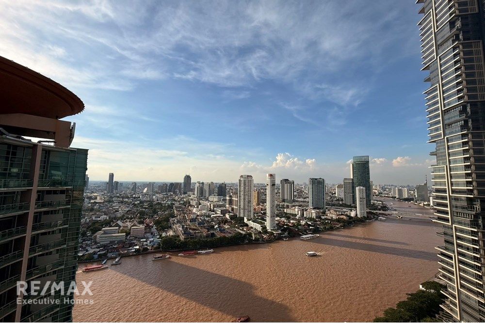 Luxurious 3BR Penthouse Riverside Apartment for Rent in Bangkok 3