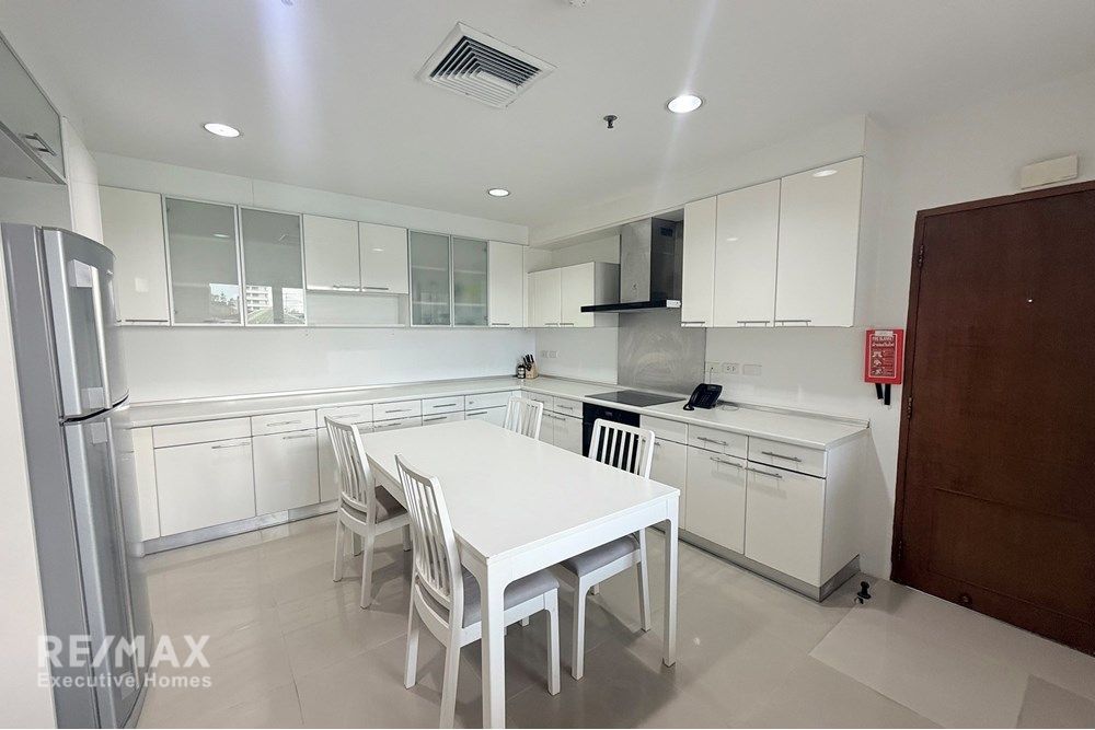 Spacious 4BR Condo for Rent in Sathon, Bangkok - 270 sq.m of Luxury Living 11