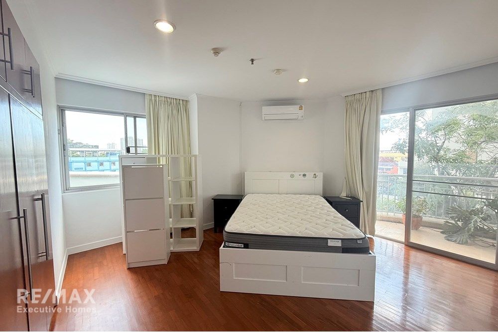 Spacious 4BR Condo for Rent in Sathon, Bangkok - 270 sq.m of Luxury Living 6