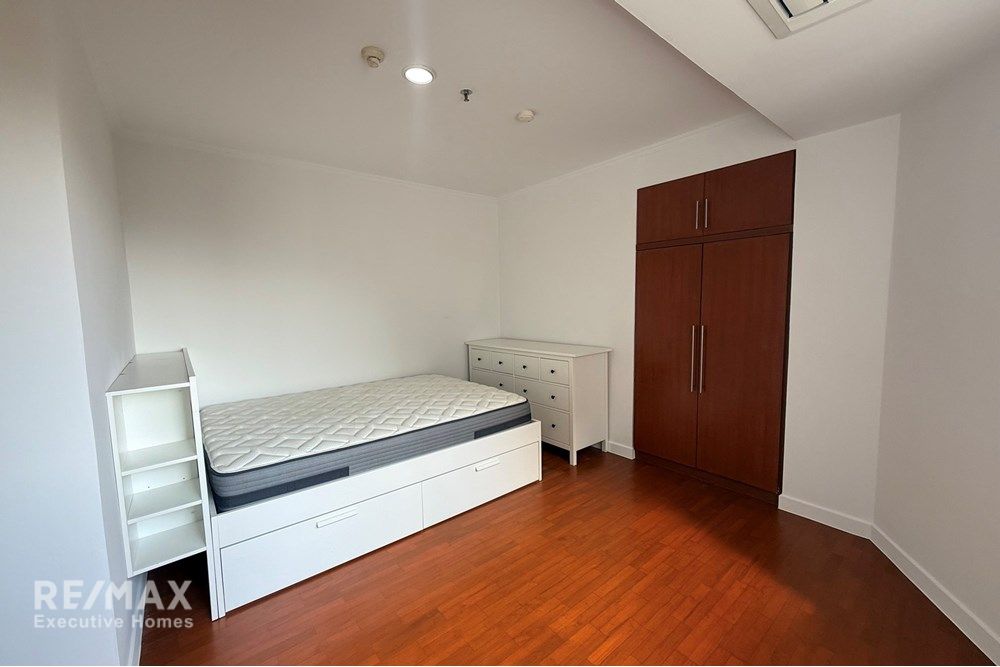 Spacious 4BR Condo for Rent in Sathon, Bangkok - 270 sq.m of Luxury Living 7